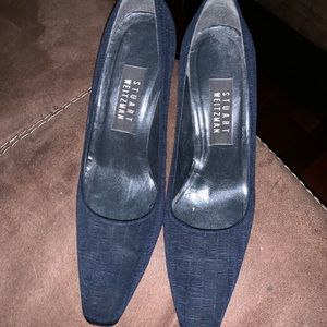stuart weitzman pumps